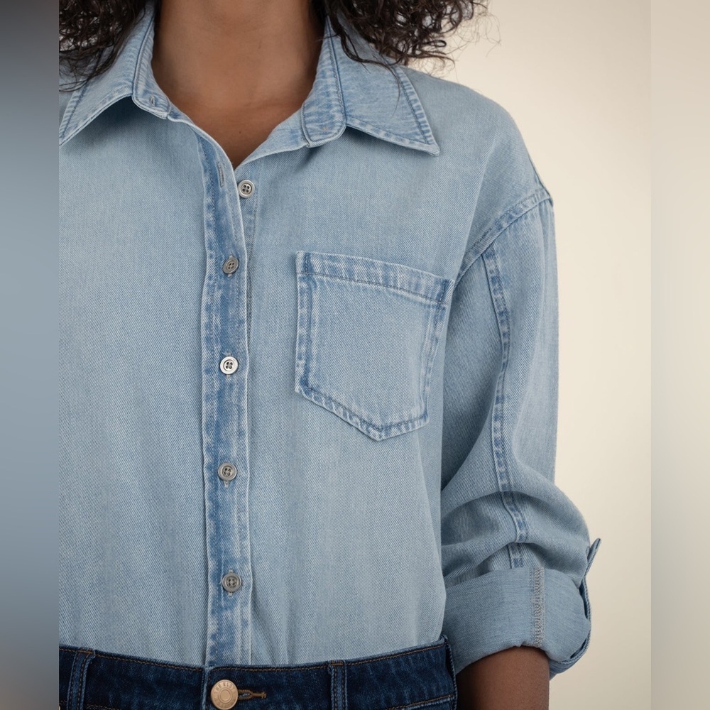 Kut from the Kloth Linen Blend Long Sleeve Button Up Top - Picture 3 of 10
